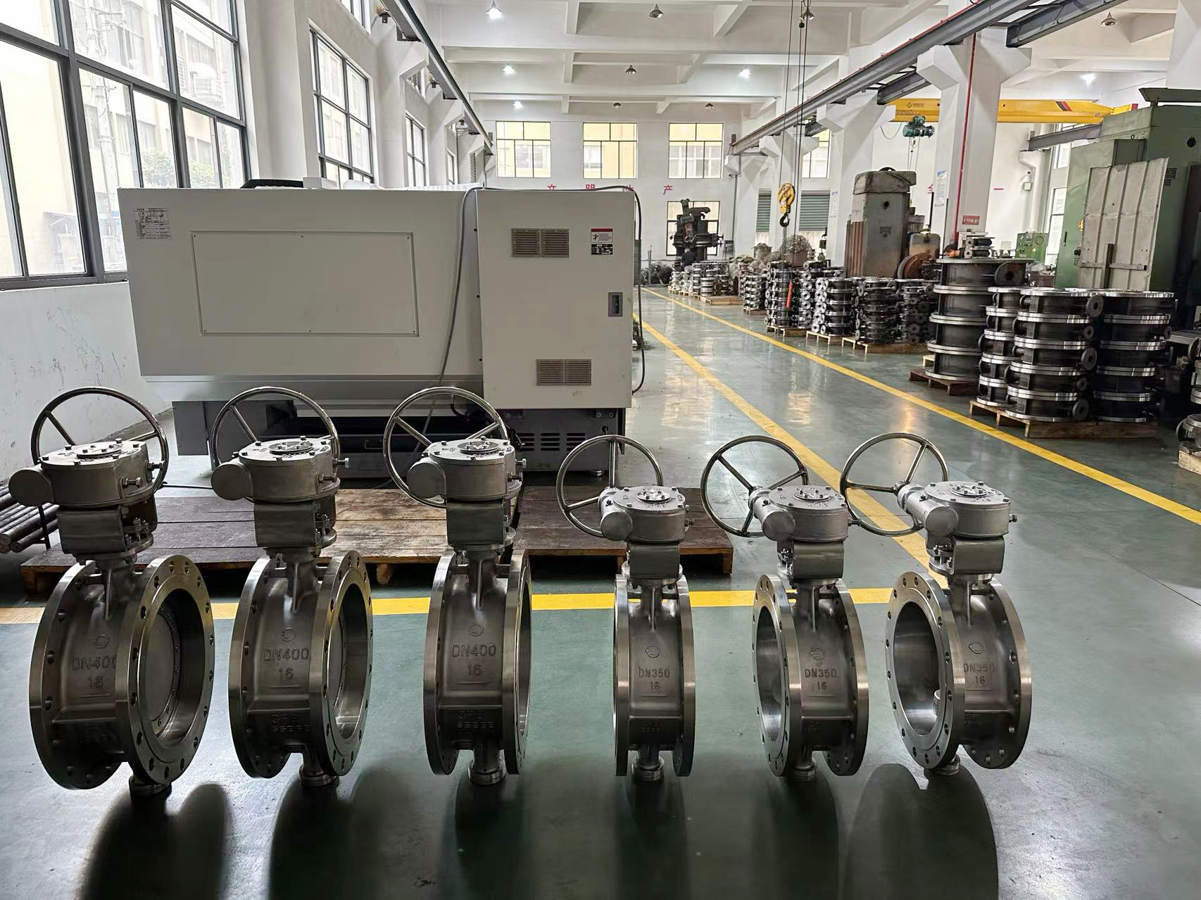 結(jié)構(gòu)合理，制作工藝精湛，規(guī)格齊全，質(zhì)量穩(wěn)定